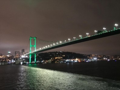 (Özel) Fatih Sultan Mehmet Köprüsü'nden Boğaza Atladı