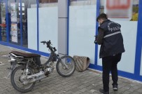 BENZIN - Polisin Aradığı Çalıntı Motosikleti Vatandaşlar Bulup İhbar Etti