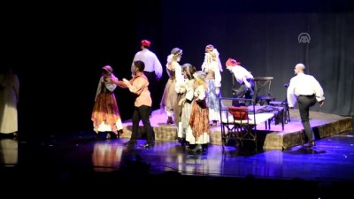 'Sefiller' Müzikali Bursa'da Sahnelendi
