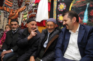 Sivas'ta 'Köy Odası Sohbetleri' Devam Ediyor