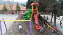 TAHTEREVALLI - 30 Köy Okuluna Çocuk Parkı