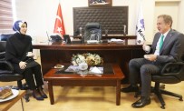 PORSELEN TABAK - AK Parti İstanbul Milletvekili Rümeysa Kadak İhlas Kolejini Ziyaret Etti