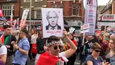 İsrail Yanlıları Filistinlileri Londra'daki Gösteride Susturmak İstedi