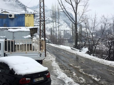 Şırnak'ta Kar Hayatı Olumsuz Etkiledi