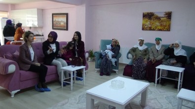 Vali Hulusi Şahin'in Eşi Ebru Şahin'den Gercüş Ziyareti