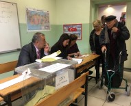 KANDILLI - 90 Yaşındaki İş Adamı Demir Karamancı Oyunu Kullandı