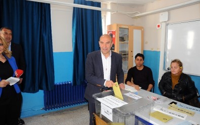 CHP'li Tunç Soyer, Oyunu Kullandı