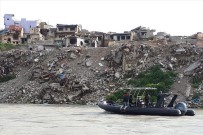 DENİZ KUVVETLERİ - Deniz Kuvvetleri Dalgıç Ekibinin Musul'daki Arama Kurtarma Çalışmaları Devam Ediyor