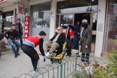 Engelli Seçmenler Sandığa Taşındı