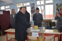 Eski Bakan Eroğlu'nun Sandığında AK Parti Birinci Çıktı