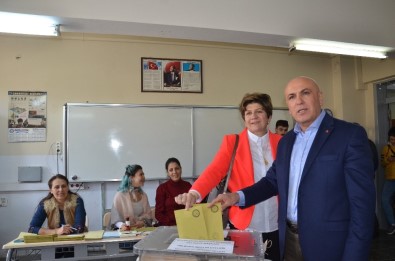 Millet İttifakı Balıkesir Büyükşehir Başkan Adayı Ok Oyunu Kullandı