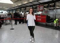 AMERIKA BIRLEŞIK DEVLETLERI - Milli Yüzücü Sümeyye Boyacı ABD'ye Gitti