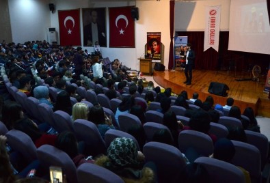 Adana'da Öğrencilere Stres Yönetimi Semineri