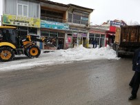 Başkale Kar Hapsinde