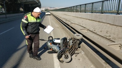 Otomobil Engelli Aracına Çarptı Açıklaması 1 Yaralı