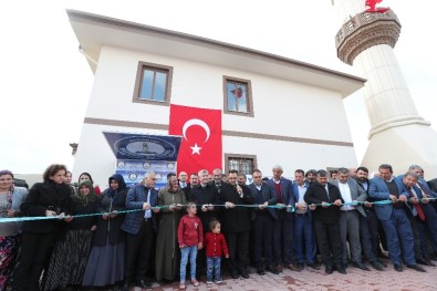 Şahinbey'de Yeniköy Cami İbadete Açıldı