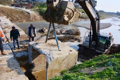 Torbalı'daki O Köprüyü Sel Yıktı, Belediye Yeniliyor