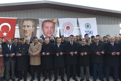 Cumhurbaşkanı Erdoğan, Ahlat Polis Güvenlik Noktası'nın Açılışını Gerçekleştirdi