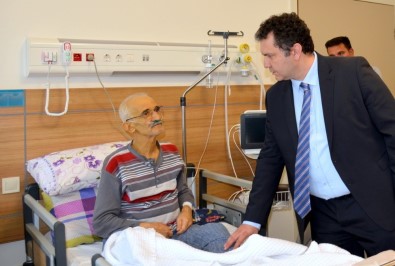 İl Sağlık Müdürü Bilge'den Palyatif Bakım Hastalarına Ziyaret