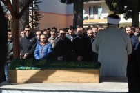 AKMEŞE - Komşusunun Üzerine Düştüğü Zeynep Bebek, Son Yolculuğuna Uğurlandı