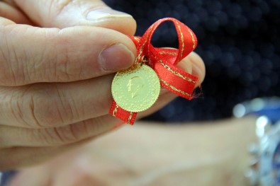 Piyasaya 1.5 Milyon Liralık Sahte Ziynet Eşyasını Sürmüşler