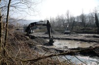 KURTKÖY - Sapanca Gölü'nü Besleyen Kurtköy Deresi Islah Ediliyor