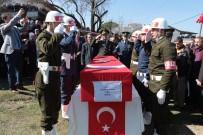 TUGAY KOMUTANI - Şehit Er Uğur Çakmak Son Yolculuğuna Uğurlandı