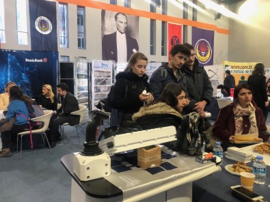 TED Üniversitesinde 'Kariyer Fuarı' Düzenlendi