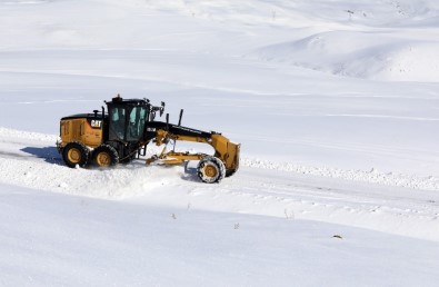 Van'da 55 Yerleşim Yeri Ulaşıma Kapandı