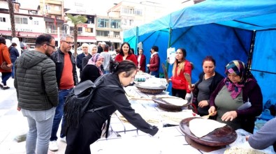 Anneler Okul Bahçesi İçin Kolları Sıvadı