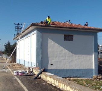 Dicle Elektrik Trafo Binalarını Onarıyor