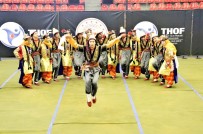 DAVUT GÜL - Halkoyunları Yarışmasına 22 Farklı Ekipten 400'Ü Aşkın Yemeni Katıldı