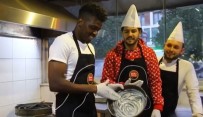 DIALLO - Hataysporlu Futbolcular Mutfakta Hünerlerini Sergiledi