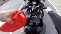 BENZIN - Magandalıkta Çığır Açan Motosikletli Kamerada