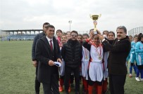 BEDEN EĞİTİMİ - Okullar Arası Futbolda Şampiyonlar Belli Oldu