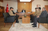 EMNİYET AMİRİ - Ulaş'ta Göreve Başlayan Bekçilerden Kaymakama Ziyaret