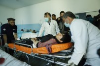 ROKETLİ SALDIRI - Afganistan'da Anma Töreninde Saldırı Açıklaması 5 Ölü, 28 Yaralı