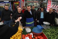 KAZLıÇEŞME - AK Parti Zeytinburnu Adayı Ömer Arısoy Pazarcı Önlüğünü Giyerek Satış Yaptı
