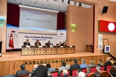 KBÜ'de 'Göç Ve Kadın' Programı İle Göçün Kadınlar Üzerindeki Etkisi Anlatıldı