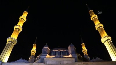 Selimiye Camisi'nde Regaip Kandili