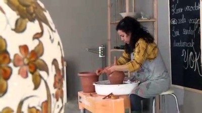Tarihi Sokağın Kadın Çark Torna Sanatçısı