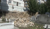 ERMENI - Balıklı Ermeni Mezarlığı Duvarında Restorasyon Başladı