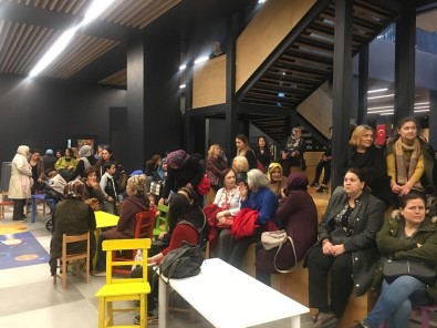 Beylikdüzü'nde Çocuklar İçin 'Adile Naşit Çocuk Kütüphanesi' Açıldı