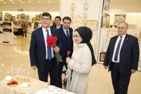 DÜNYA KADıNLAR GÜNÜ - Fadıloğlu, Kadınların Eserlerini İnceledi