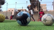 SPOR BİLİNCİ - Gazzeli Çocuklar Geleceğin Yıldız Futbolcuları Olmanın Hayalini Kuruyor