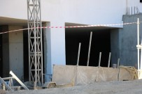 KAHRAMANMARAŞ SÜTÇÜ İMAM ÜNIVERSITESI - İnşaattan Düşen Sıva İşçisi Hayatını Kaybetti