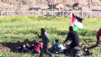 İsrail Askerleri Gazze'de Bir Filistinliyi Şehit Etti