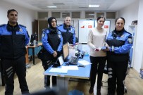 KADINLAR GÜNÜ - Kadın Polislere Meslektaşlarından Sürpriz