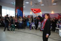 BÜLENT TEZCAN - Özlem Çerçioğlu, Koçarlı'da Kadınlarla Buluştu