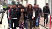 'Uyuşturucu Etkili Hapları' Bağımlılara Sattıkları İddiası